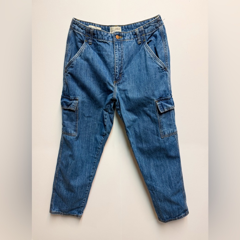 Universal Thread Boyfriend Cargo Capri Pants